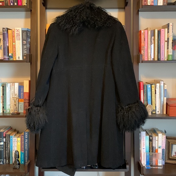 Lambswool coat with karakul lamb fur - Picture 5 of 8
